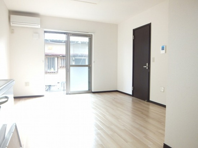 【居間・リビング】 | メゾネット リアン