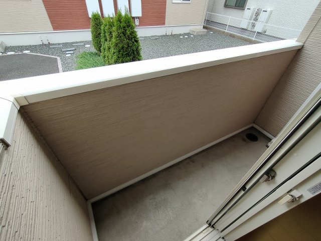 ヴェルジェのバルコニー