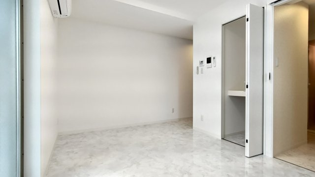 【洋室】 | グレースコート子安ビル