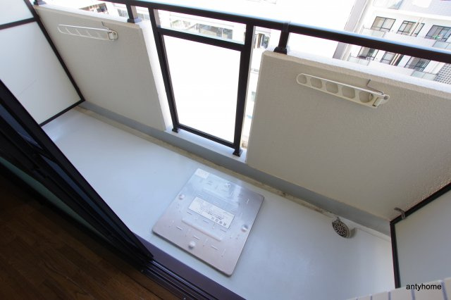 第13関根マンション　仲介手数料無料のバルコニー