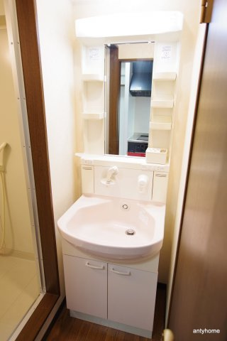 第13関根マンション　仲介手数料無料の洗面所