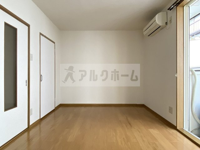 高安グリーンハイツの洋室