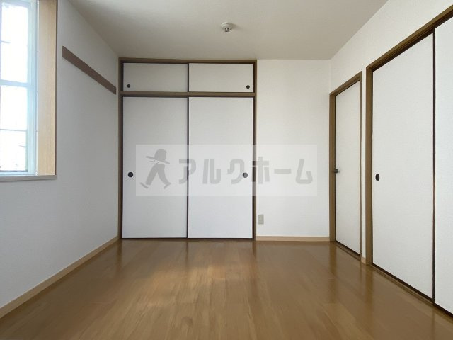 高安グリーンハイツの洋室