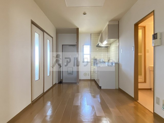 高安グリーンハイツの居間・リビング