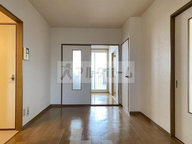 高安グリーンハイツの居間・リビング