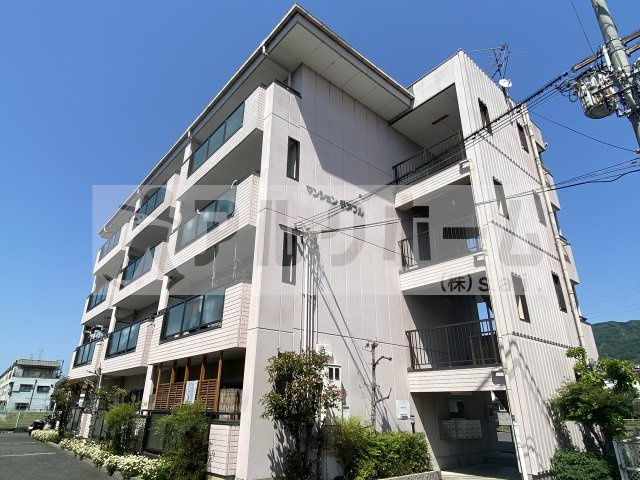 マンションチアフルの外観