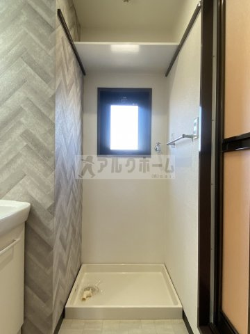 ハイグレード堅下の洗面所