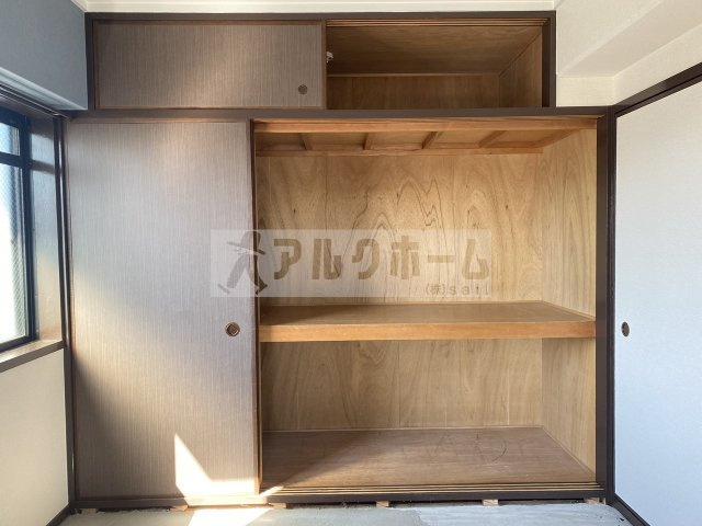 ハイグレード堅下の収納