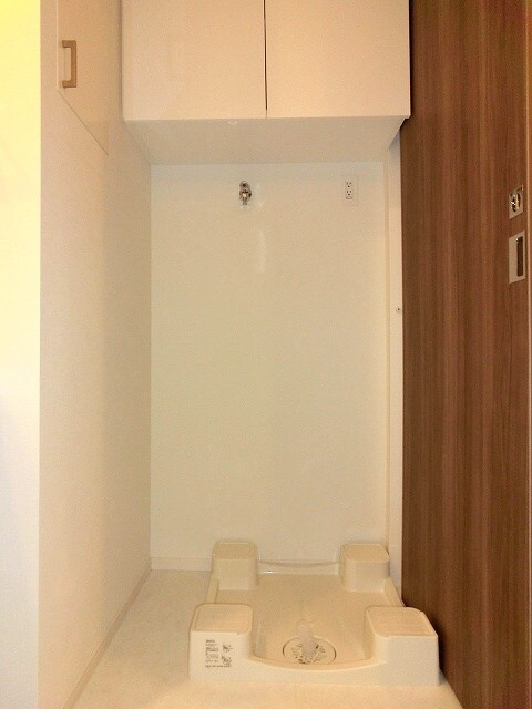 ParkAxis上野三丁目の設備|排水溝掃除しやすい足高防水パンです