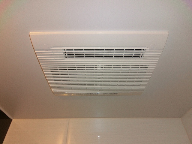 ParkAxis上野三丁目の設備|浴室換気乾燥機です