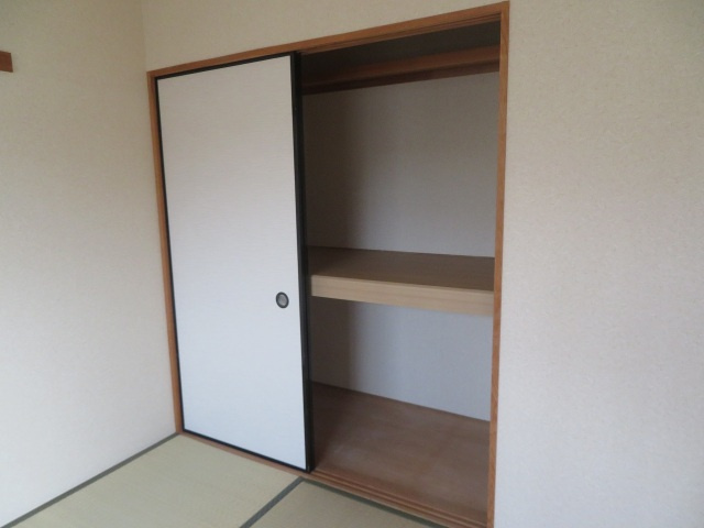 Mプラザ城東参番館の収納