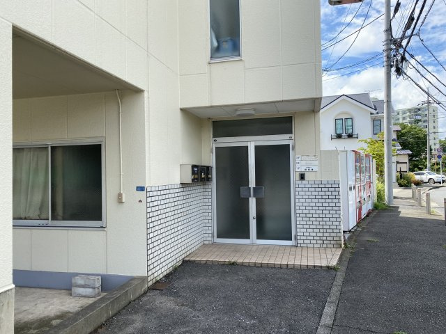 【エントランス】