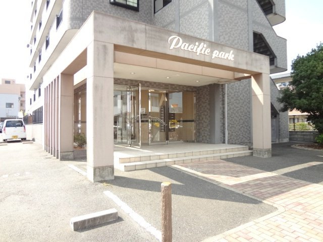 パシフィックパークのエントランス