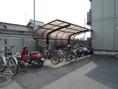 【その他共用部分】 | ル ボヌール | ☆屋根付き駐輪場☆