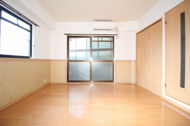 オレンジハウスの居間・リビング|使いやすいリビングです