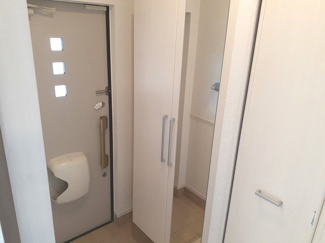 グレースヴィラージュ壱番館の玄関