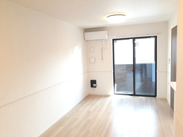 グレースヴィラージュ壱番館の居間・リビング