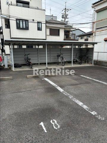 シティオ岩倉の駐車場