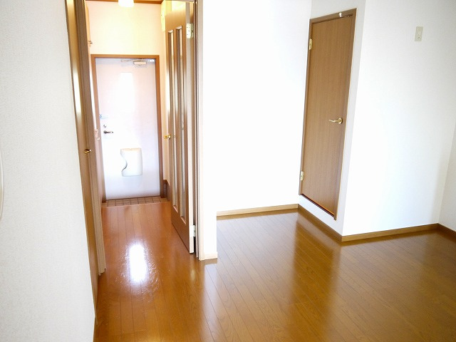 フォンテーヌ　Ｎ－Ⅱの玄関|ゆったりとした玄関です