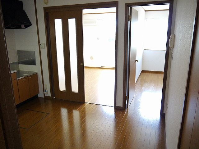 フォンテーヌ　Ｎ－Ⅱのキッチン|コンパクトなキッチンで掃除もラクラク