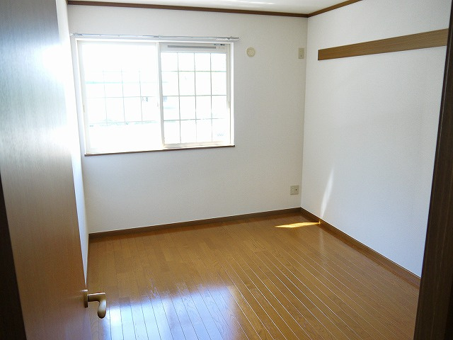 フォンテーヌ　Ｎ－Ⅱの洋室|広々とした洋室です