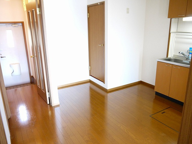 フォンテーヌ　Ｎ－Ⅱの居間・リビング|ゆったり過ごせるリビングです