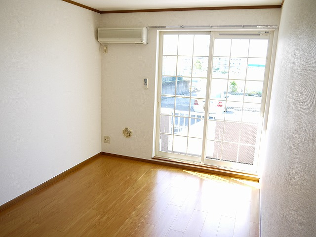 フォンテーヌ　Ｎ－Ⅱの洋室|コンパクトで使いやすい洋室です