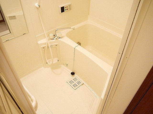 フォンテーヌ　Ｎ－Ⅱの浴室|落ち着いた空間のお風呂です