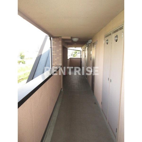 ルミエール・Wのロビー