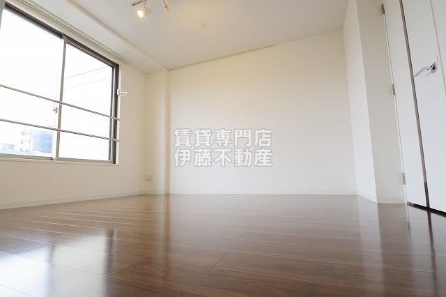 LUORE平安の内装