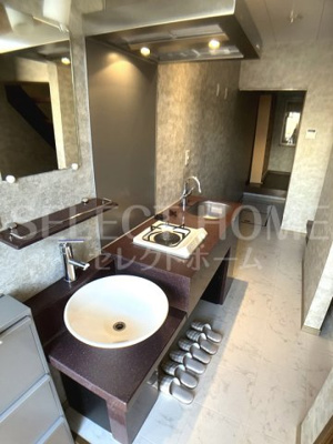 【キッチン】 | ネイプロシード | コンパクトなキッチンで掃除もラクラク