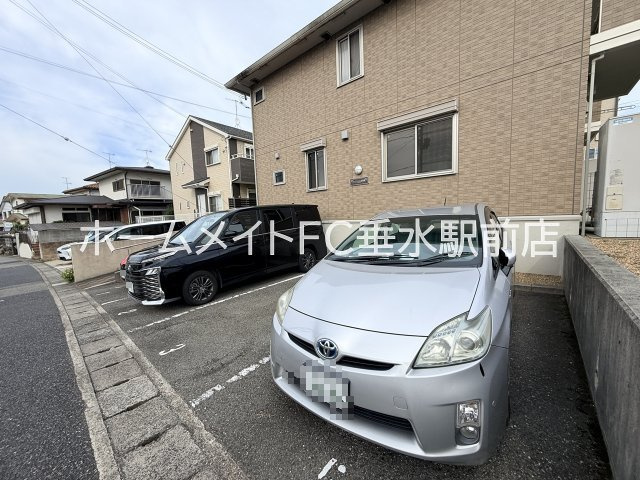 パークハイム伍番館の駐車場