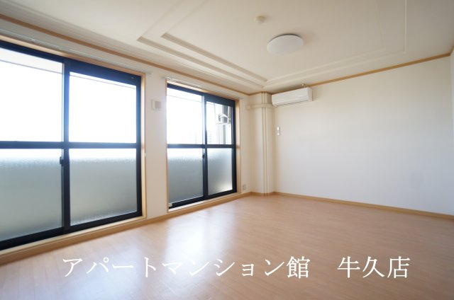 フォルティアの居間・リビング