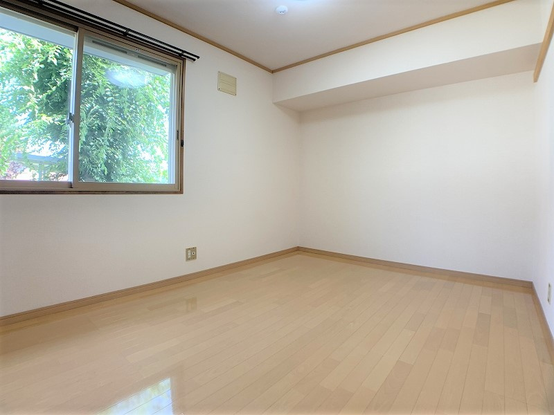 セジュールマロニエの洋室