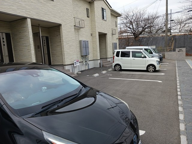 ラ　カーサ　卯之の駐車場