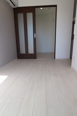 【内装】 | R-Smartグランツェーレ唐人町 | 別号室の写真になります。現況優先。