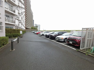 【駐車場】 | 多摩川サンハイツ | 平置き駐車場です。
