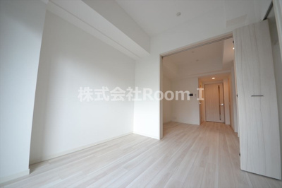 【居間・リビング】 | S-RESIDENCE堺筋本町Uno | こちらの居間で趣味の時間をお楽しみください