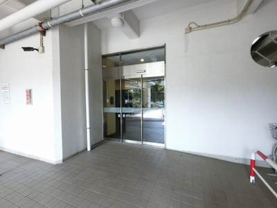 【エントランス】 | 河原町団地１４号棟 | エントランス部分です。