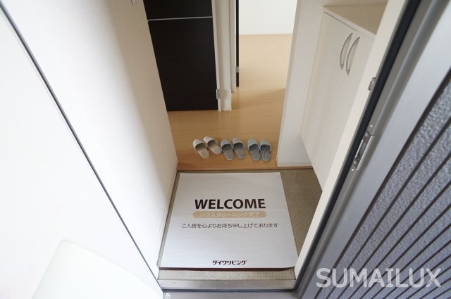 さくらそう　世安１号館の玄関