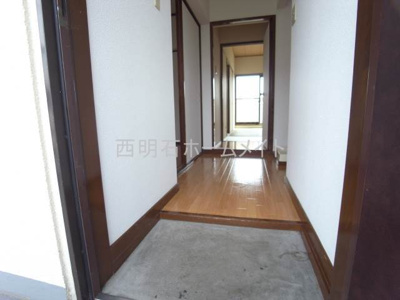 【玄関】 | ルミナスハイツⅡ | 玄関