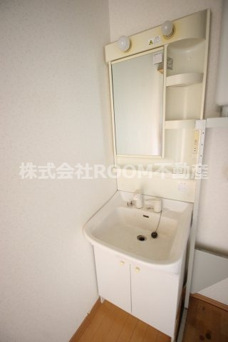 ソレイユ甲斐元　北・南棟の独立洗面台|独立洗面化粧台付き