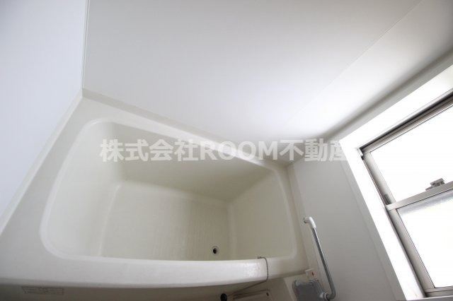 ソレイユ甲斐元　北・南棟の浴室|落ち着いた空間のお風呂です