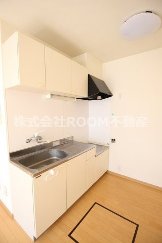 ソレイユ甲斐元　北・南棟のキッチン|コンパクトなキッチンで掃除もラクラク