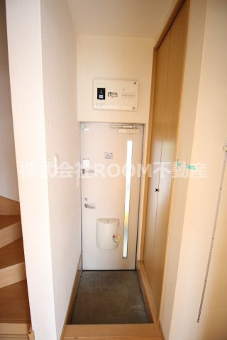 ソレイユ甲斐元　北・南棟の玄関|シンプルで使いやすい玄関です