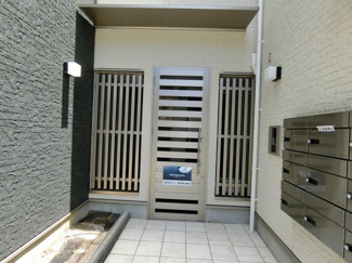 【エントランス】