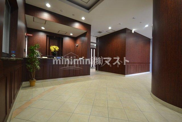 グレンパーク梅田北のエントランス