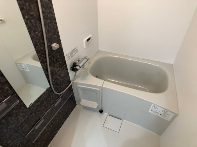 ラモーナ長瀬Ⅱの浴室