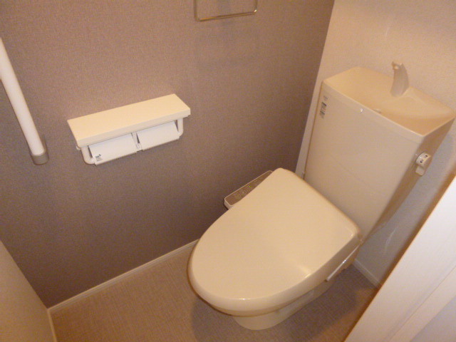 フランアンジュⅠのトイレ|温水洗浄便座