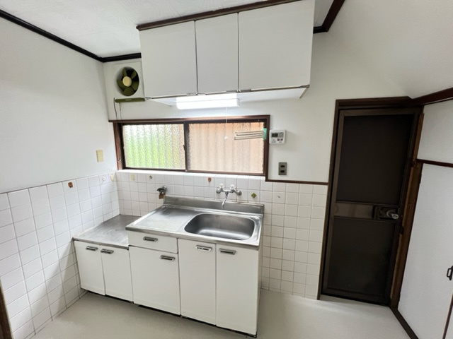  新緑と光のカサ・フェリーチェのキッチン